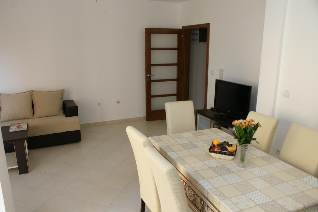 Apartments Dominus Petrovac Εξωτερικό φωτογραφία