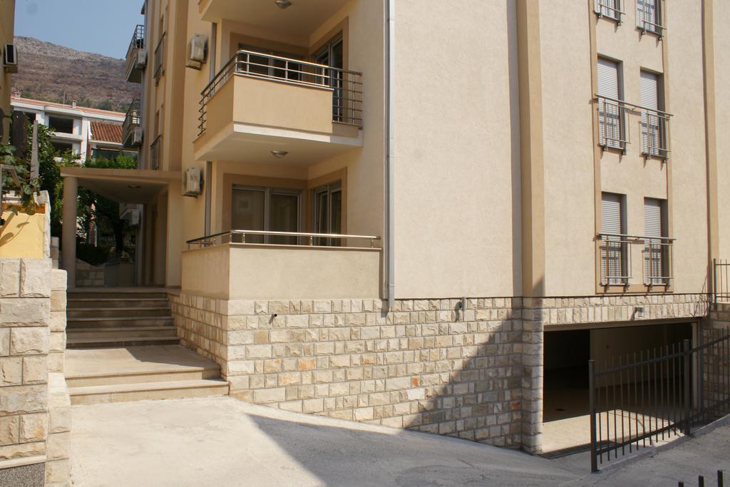 Apartments Dominus Petrovac Εξωτερικό φωτογραφία